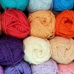 Is yarn crafting suitable for beginners in Ottawa?